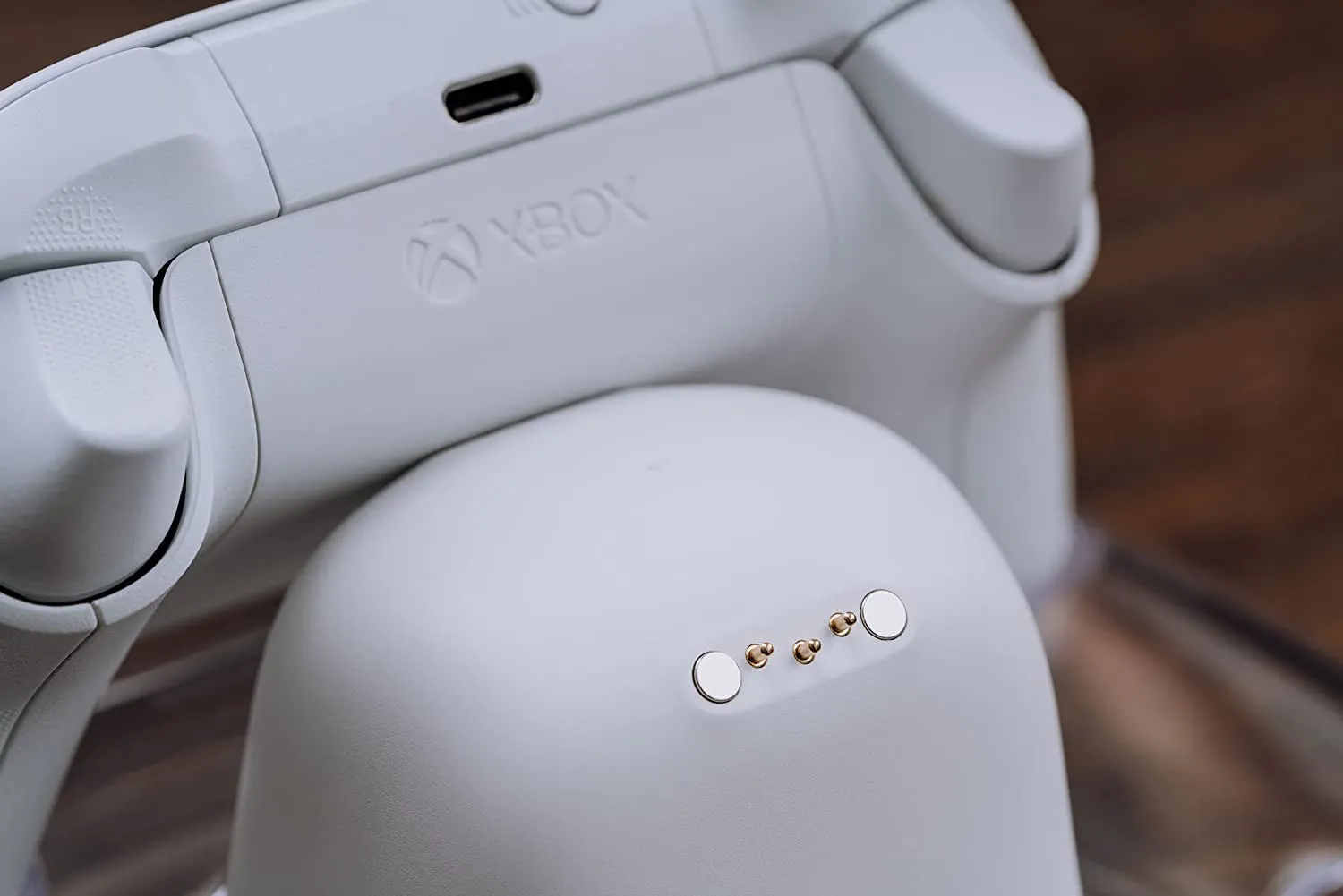 8Bitdo Dual Charging Dock for Xbox Wireless Controllers, Xbox Charging Station with Magnetic Secure Charging for Series X|S & One Controller (White)