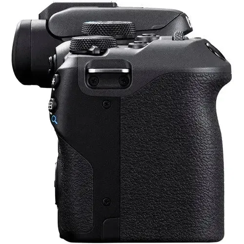 Canon EOS R10 Mirrorless Camera with 18-150mm Lens