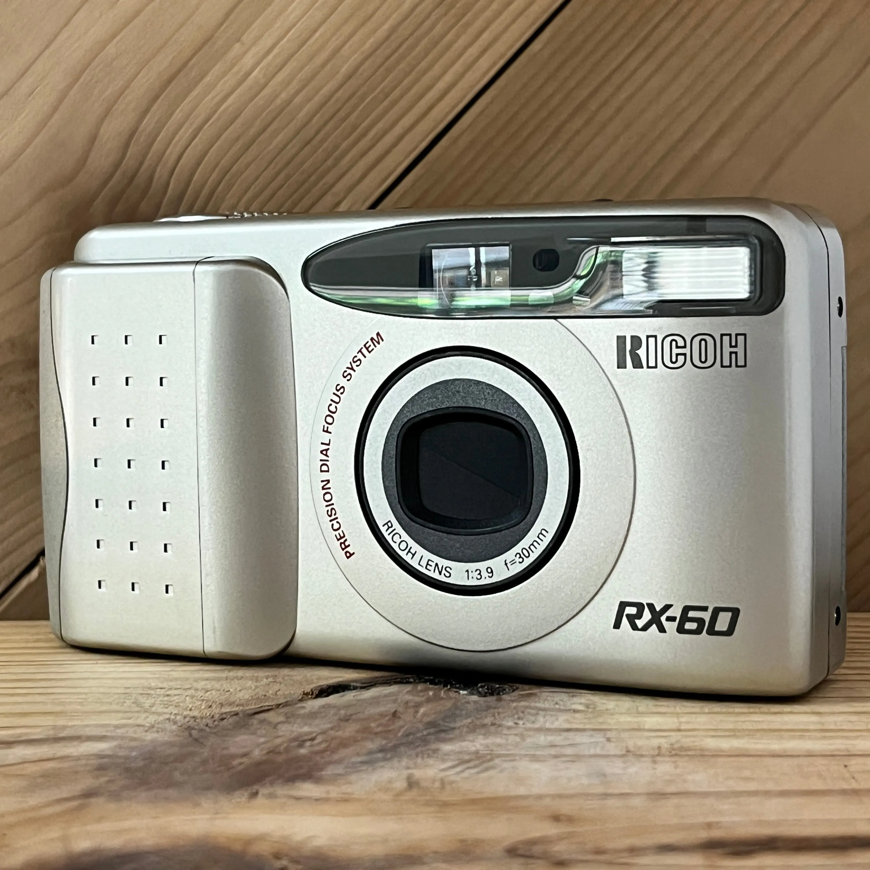 Ricoh Rx-60 Point and shoot Film Camera (8274)